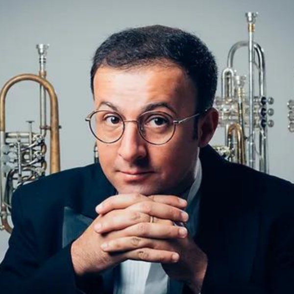 Recital-Palestra: Repertório didático, interpretação musical e tecnologias para o ensino de instrumentos de sopros - Dr. Érico Fonseca (trompete)